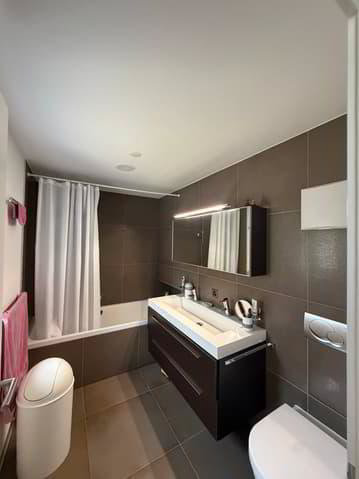 7.5 Zimmer Haus zum verkaufen in Cheseaux-Noréaz - Bild 1/13