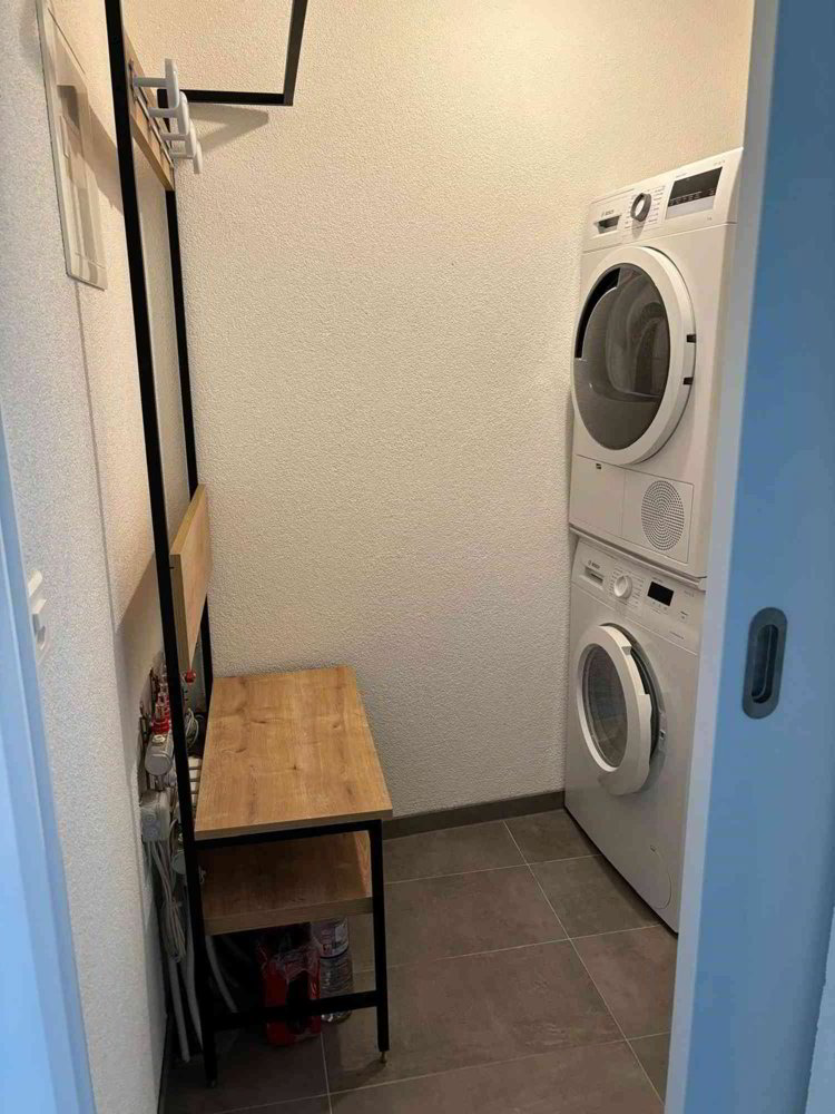 2.5 Zimmer Wohnung zu vermieten in Coffrane - Bild 1/8