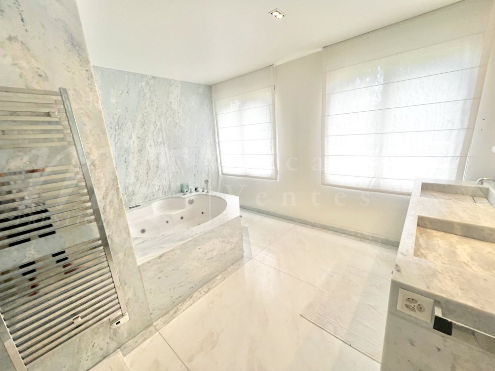 6 rooms Apartment for rent in Cologny - image 1/11