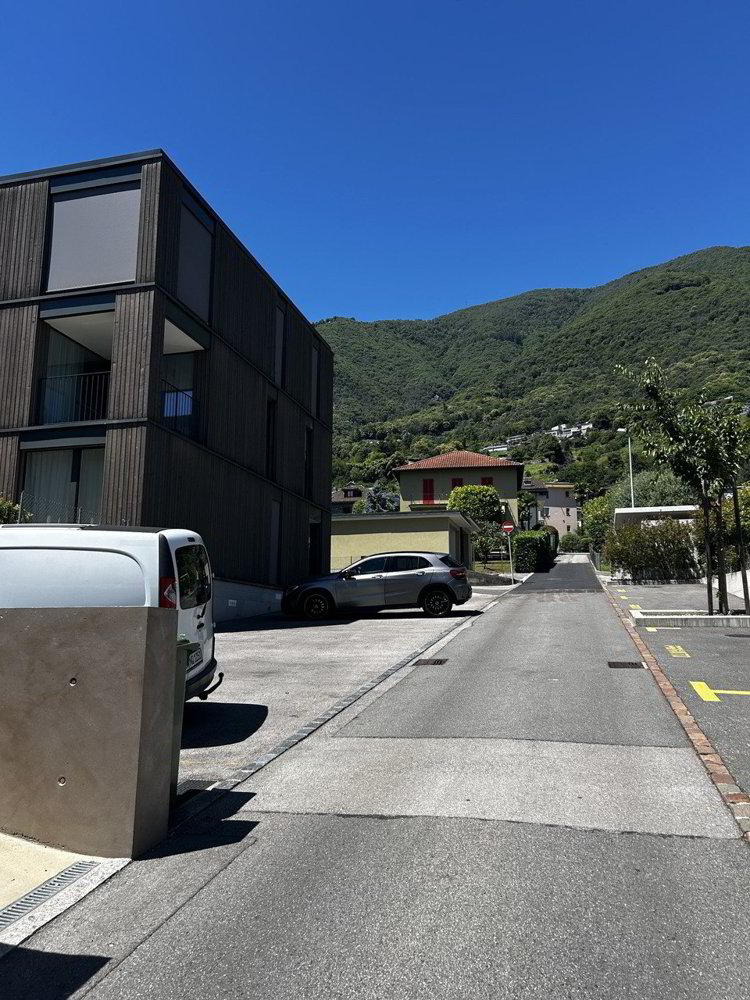null Zimmer Parkplatz, Garage zu vermieten in Minusio - Bild 1/3