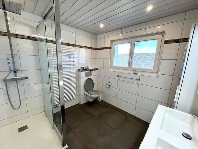 6.5 Zimmer Haus zu vermieten in Courtaman - Bild 1/13
