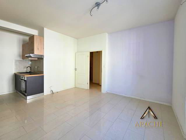Appartement 5.5 pièces à acheter à La Chaux-de-Fonds - image 1/13