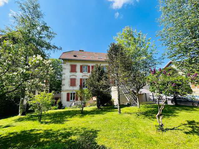Appartement 3 pièces à louer à Le Locle - image 1/8