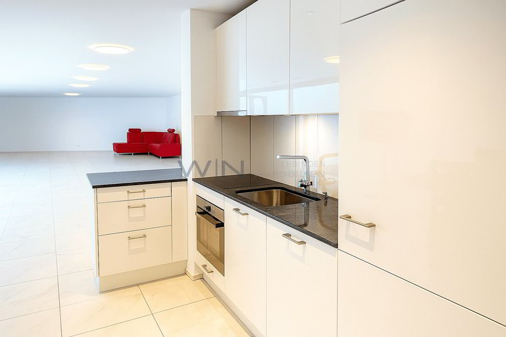 2 Zimmer Büro zum verkaufen in Kloten - Bild 1/13