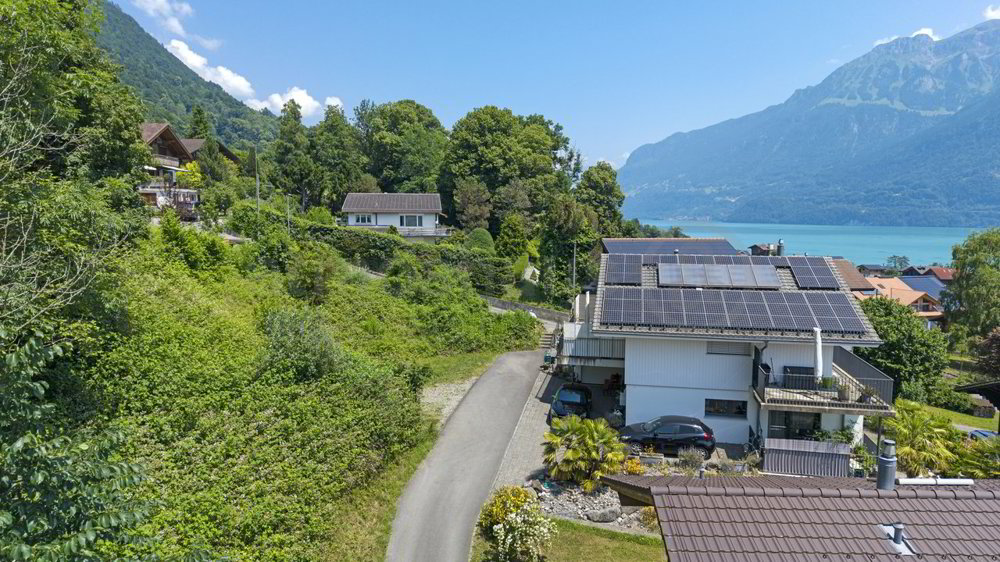 Casa di 9 locali in vendita a Ringgenberg BE - immagine 1/9
