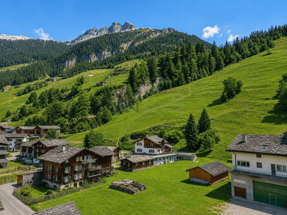 Casa di 6 locali in vendita a Vals - immagine 1/12