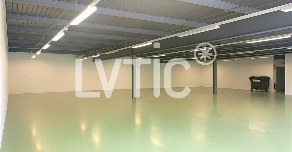 null rooms Office & Commercial for rent in Vuisternens-en-Ogoz - image 1/5