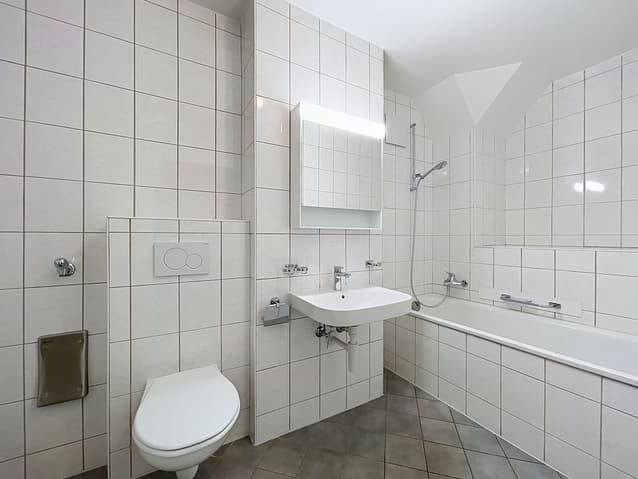 3 Zimmer Wohnung zu vermieten in La Chaux-de-Fonds - Bild 1/6