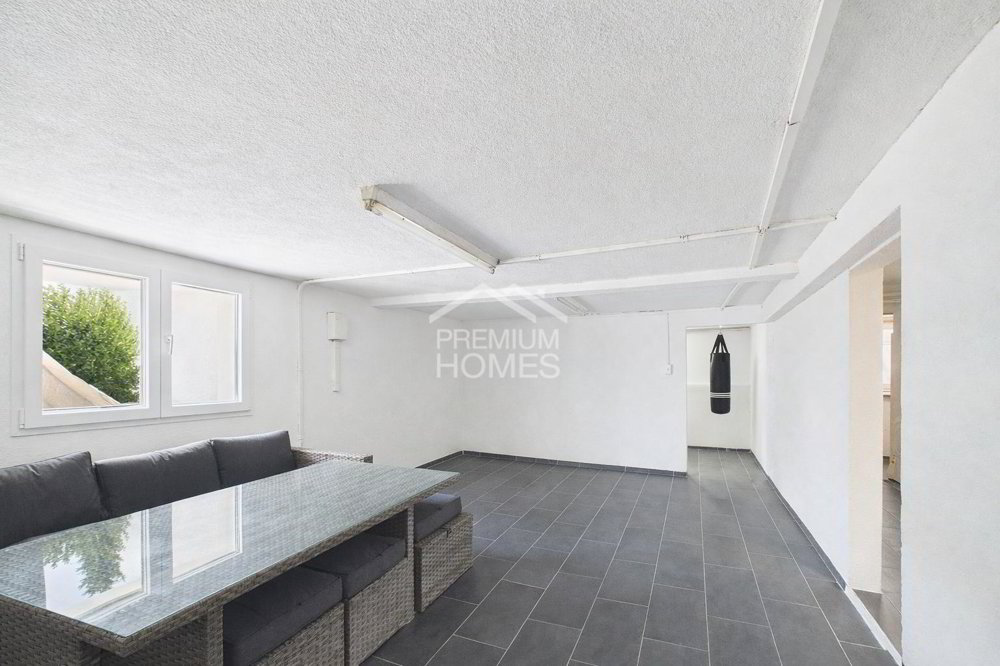 Casa di 5 locali in vendita a Meinisberg - immagine 1/13