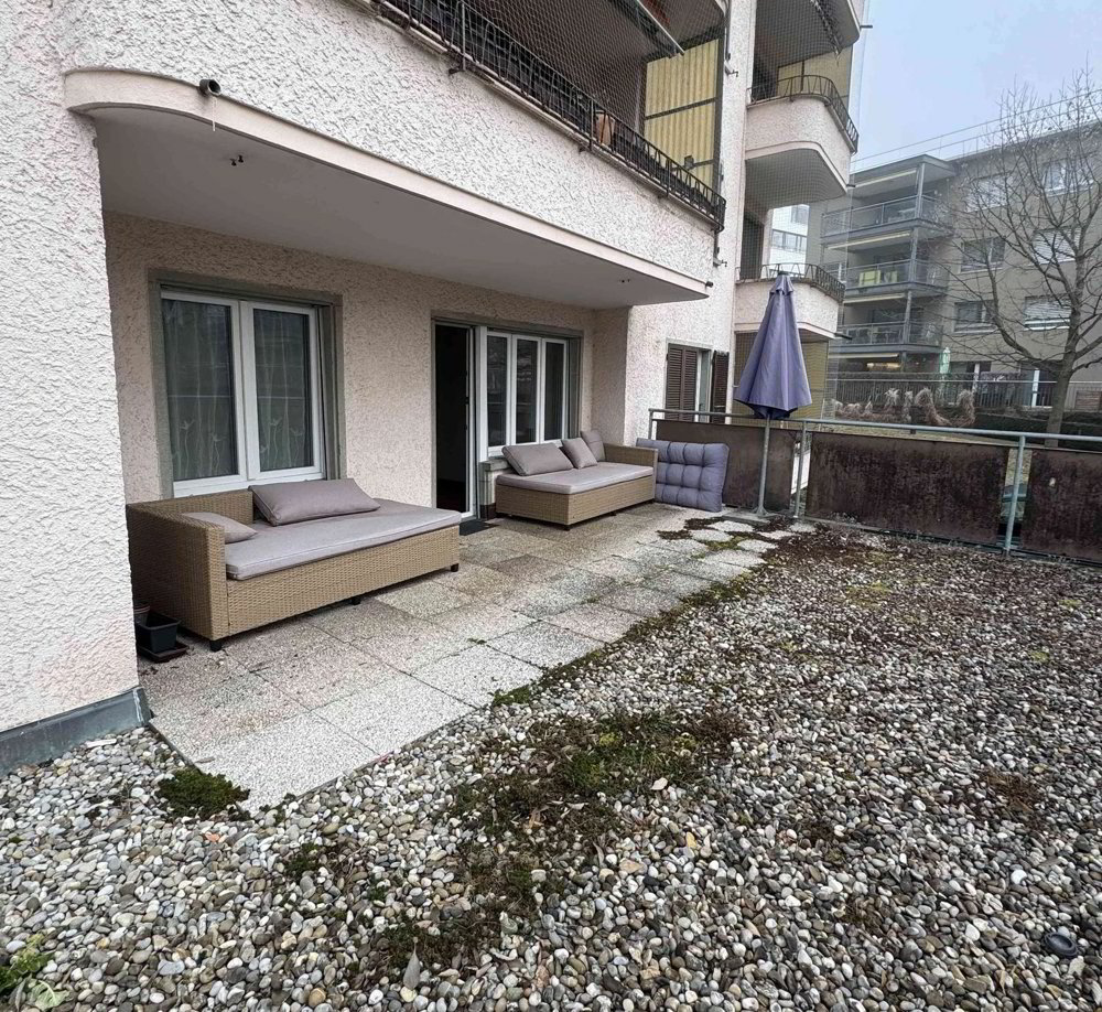 Appartement 3 pièces à louer à Grenchen - image 1/8