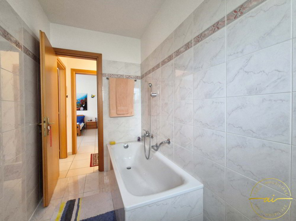 Casa di 6.5 locali in vendita a Vacallo - immagine 1/13