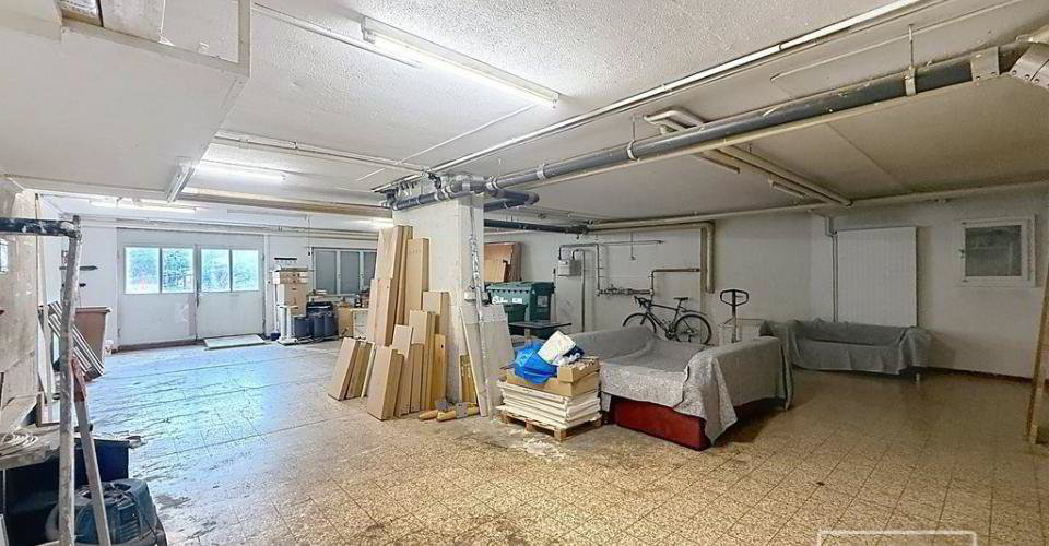 null rooms Office & Commercial for rent in Crissier - image 1/5