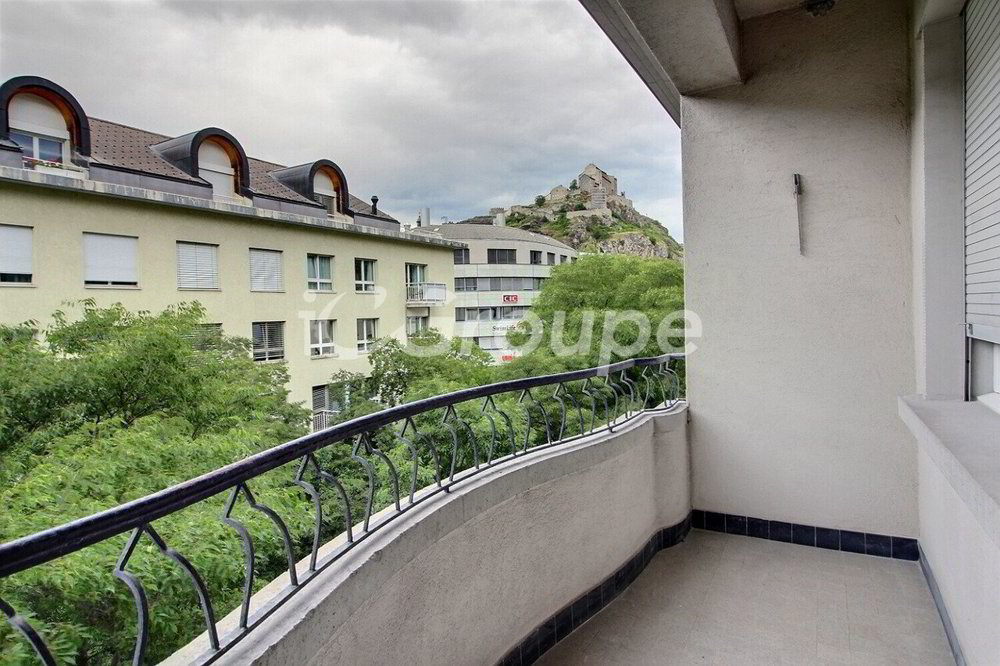 Appartement 3 pièces à louer à Sion - image 1/5