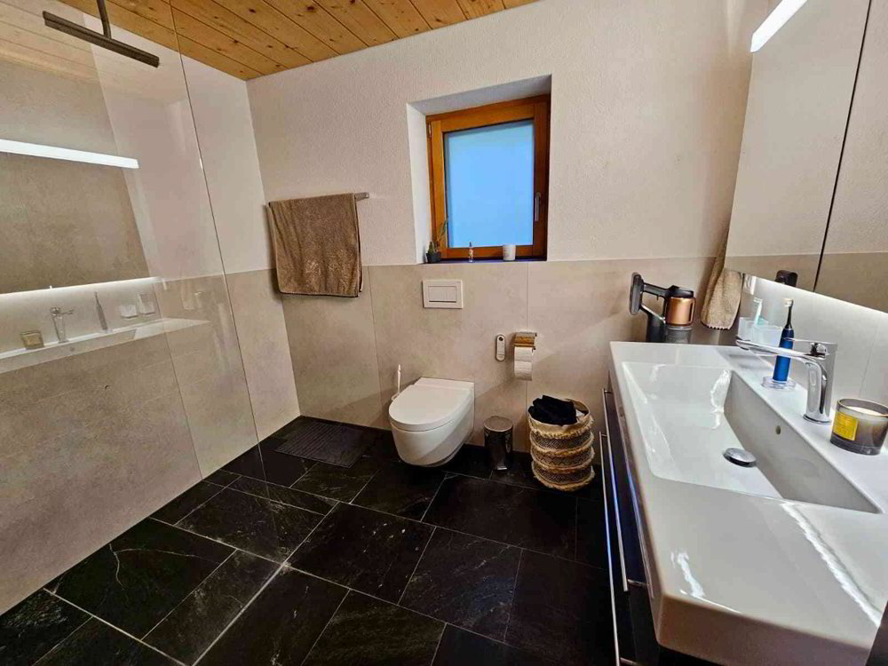 Appartement 3.5 pièces à louer à Oberhofen am Thunersee - image 1/13