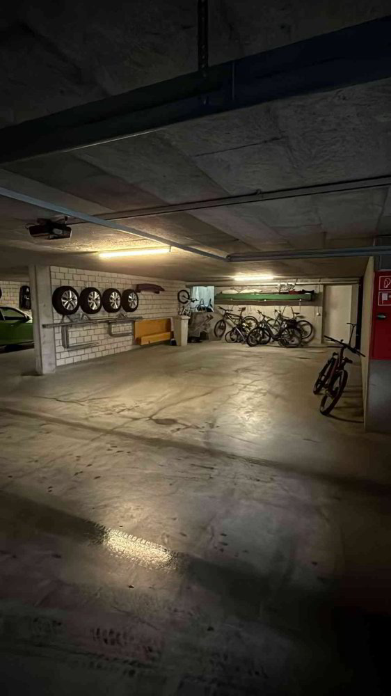 Parking, garage null pièces à louer à Buchrain - image 1/6