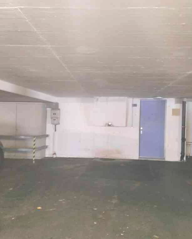Parking, garage null pièces à louer à Dietikon - image 1/1