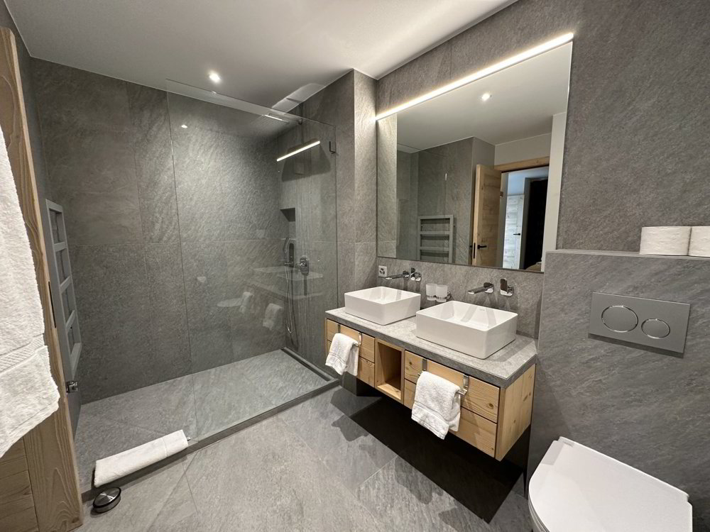 Appartement 5.5 pièces à louer à Crans-Montana - image 1/23