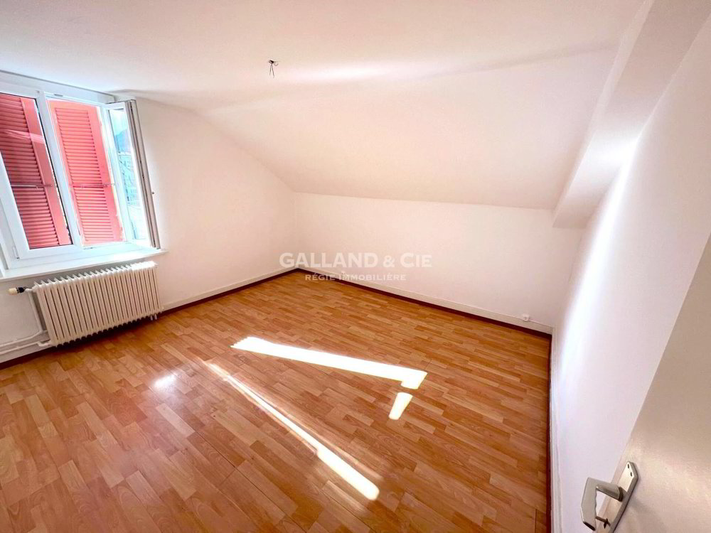 Appartement 3 pièces à louer à Vallorbe - image 1/10