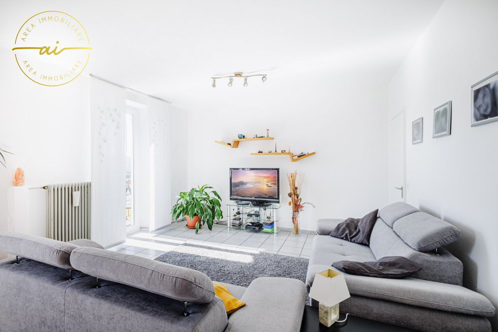 6.5 Zimmer Haus zum verkaufen in Morbio Inferiore - Bild 1/13