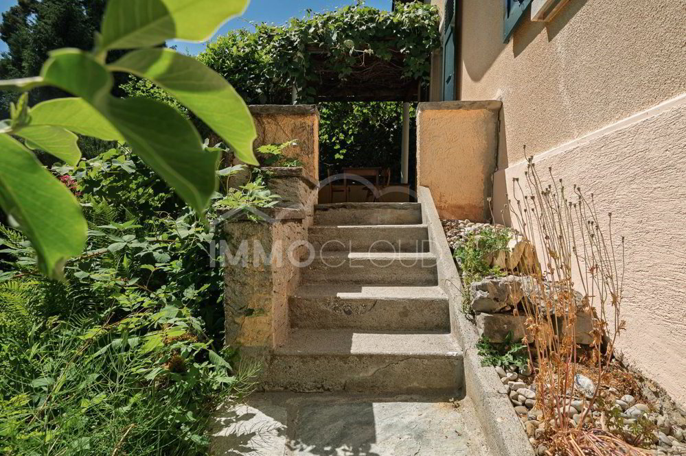Casa di 6 locali in vendita a Lausanne - immagine 1/13