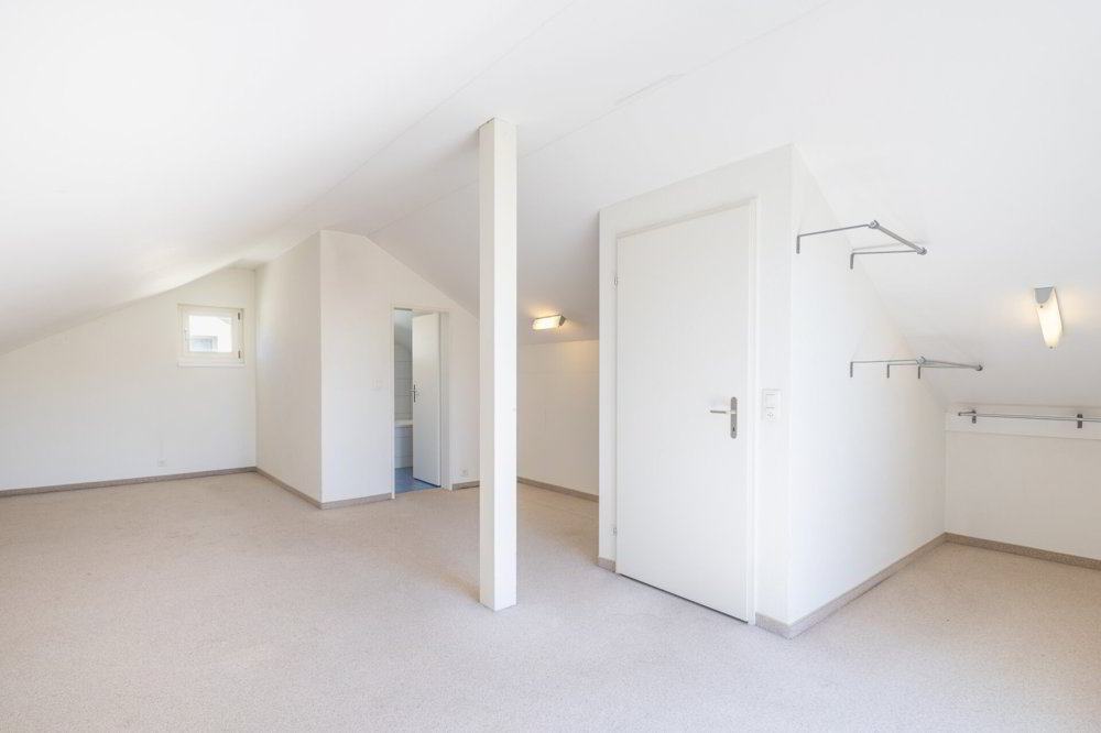 6.5 rooms House to buy in Wettingen - image 1/11