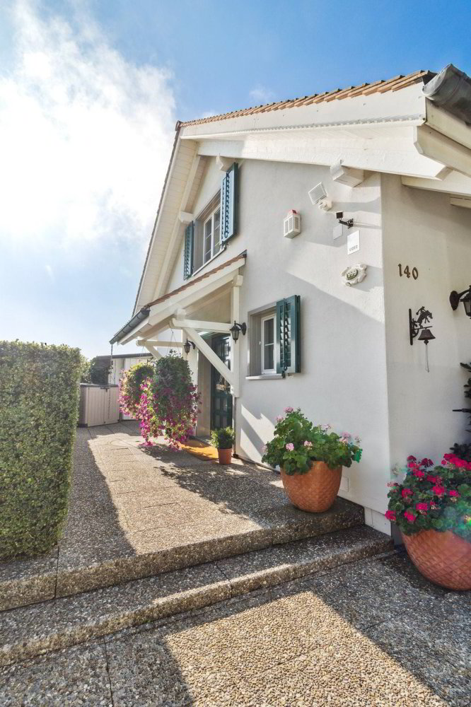 Casa di 11 locali in vendita a Islisberg - immagine 1/13