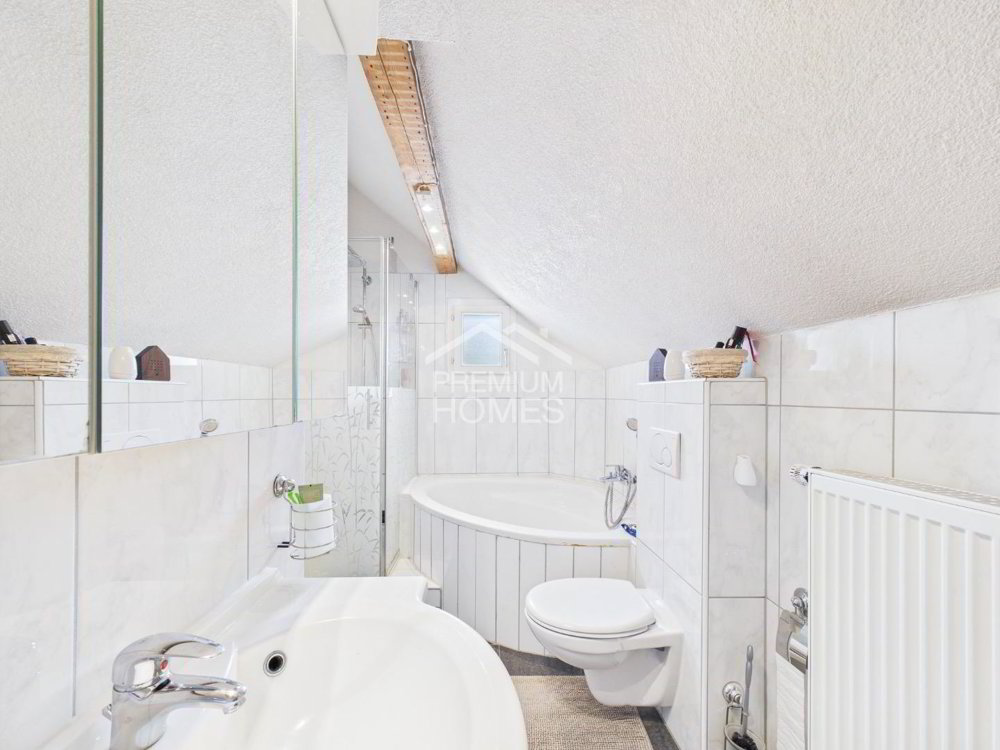 Casa di 3 locali in vendita a Neuhausen am Rheinfall - immagine 1/8
