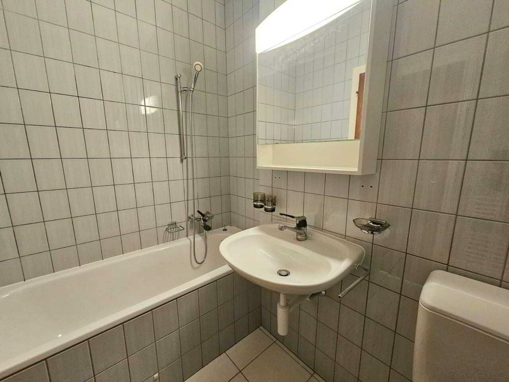 2 Zimmer Wohnung zu vermieten in Yverdon-les-Bains - Bild 1/7
