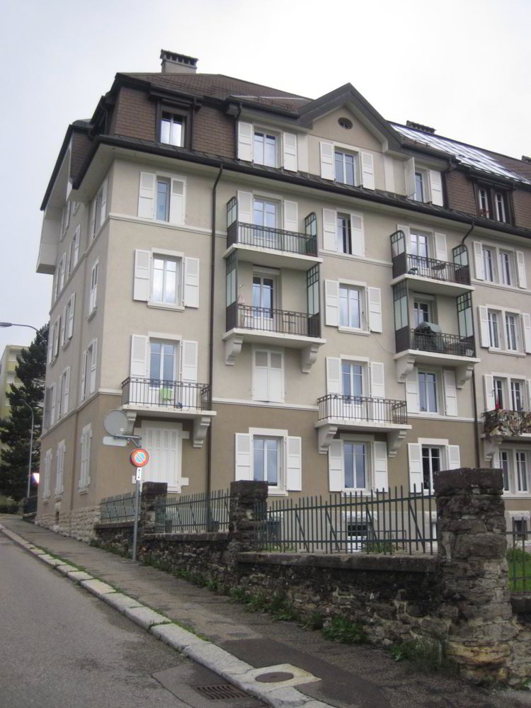 Appartement 2 pièces à louer à La Chaux-de-Fonds - image 1/11