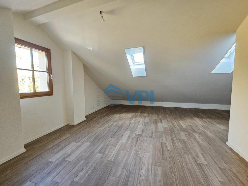 6 Zimmer Haus zu vermieten in La Croix-de-Rozon - Bild 1/13