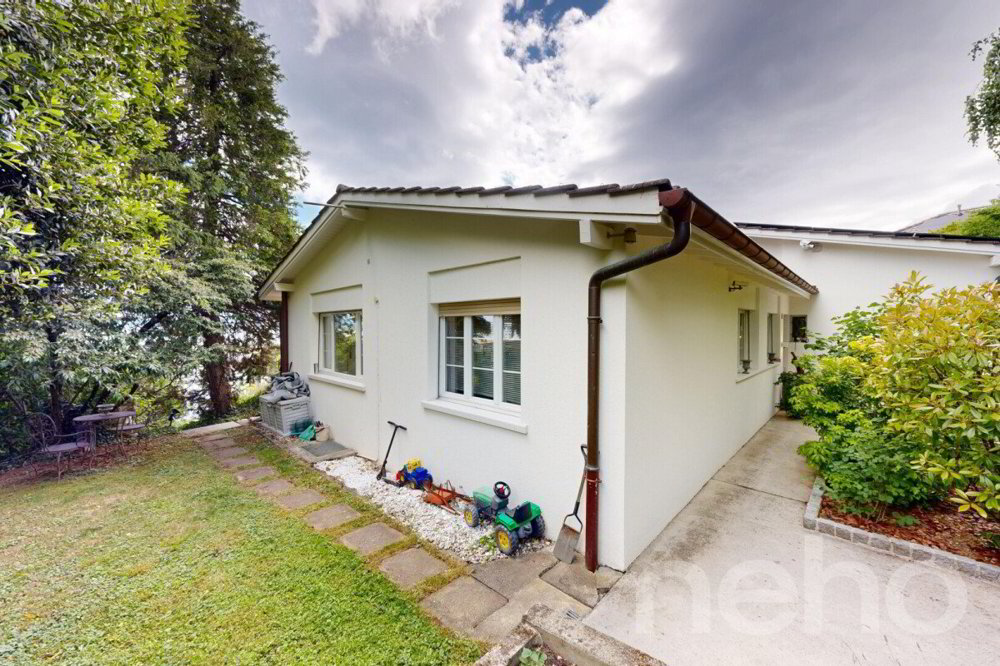 5.5 rooms House to buy in Neuchâtel - image 1/12