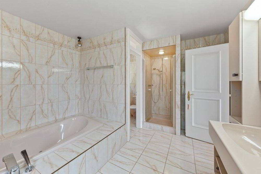 Maison 7 pièces à acheter à St-Légier-La Chiésaz - image 1/10