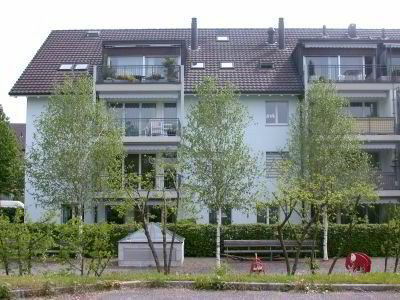 null rooms Car park, garage for rent in Cham - image 1/1