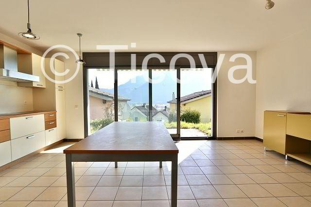 Maison 9 pièces à acheter à Gordola - image 1/13