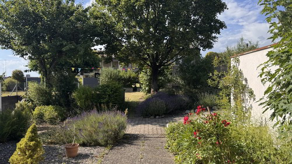5 rooms House to buy in Münsingen - image 1/13