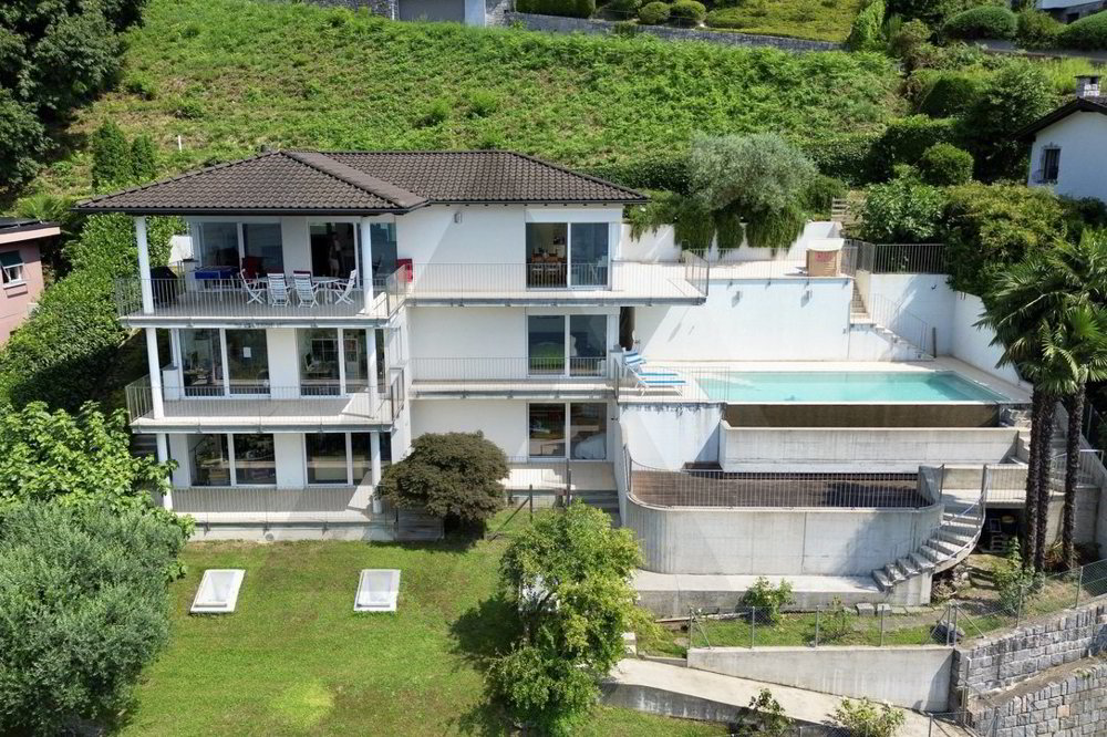 Maison 6 pièces à acheter à Montagnola - image 1/13