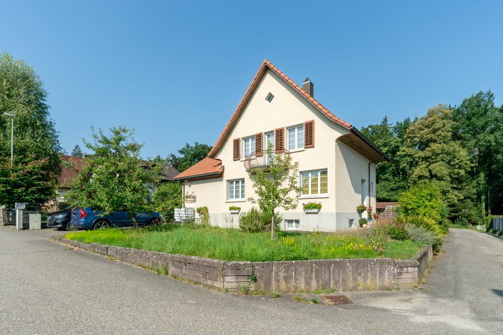 7 rooms House to buy in Langenthal - image 1/13