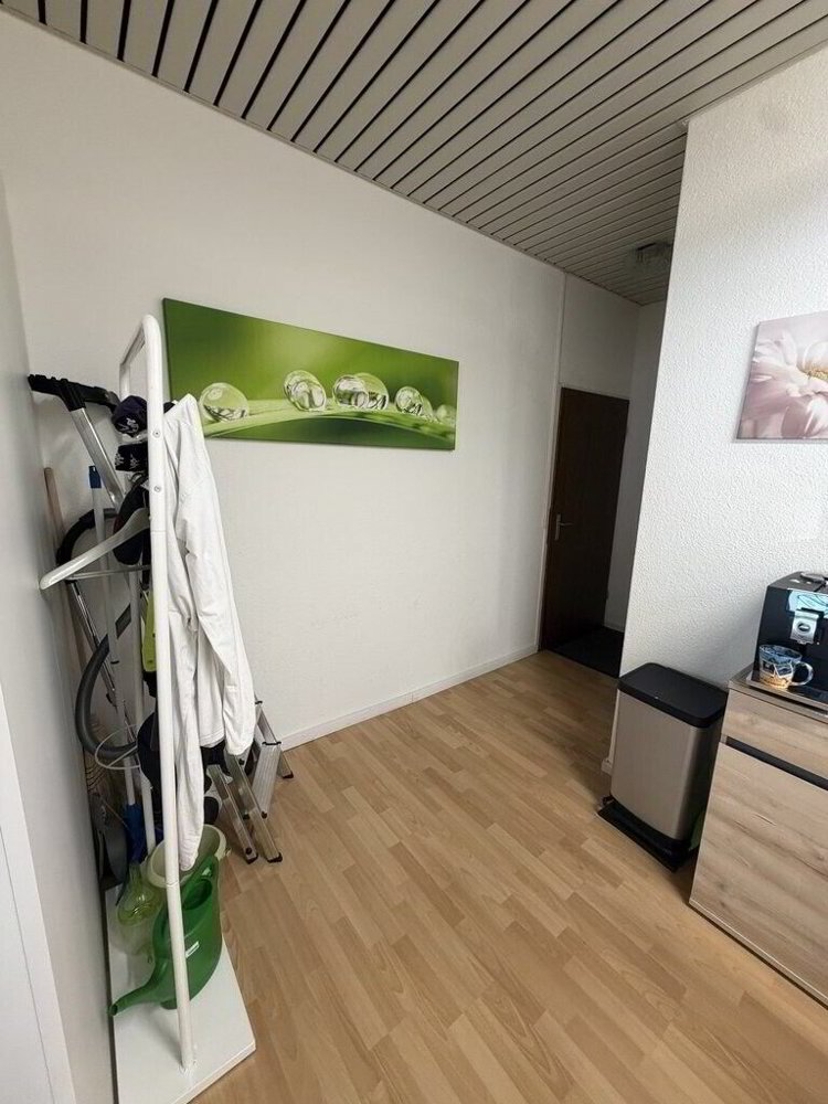null rooms Office & Commercial for rent in Horw - image 1/6