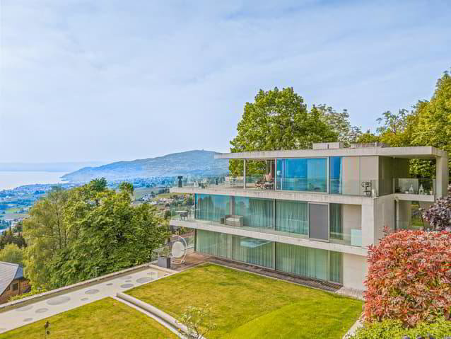2.5 rooms Apartment to buy in Montreux - image 1/13