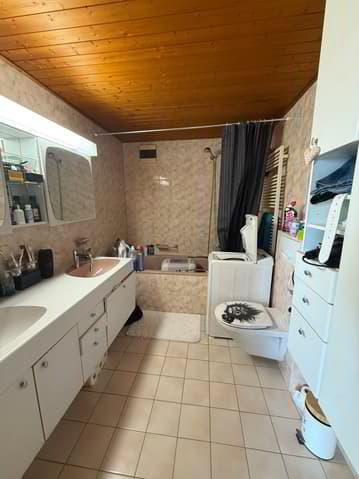 4.5 Zimmer Wohnung zu vermieten in Hauterive NE - Bild 1/6