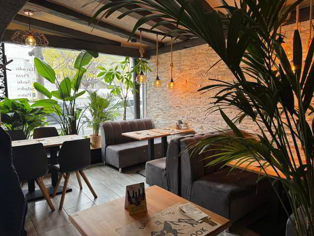 1 rooms Office & Commercial for rent in Sierre - image 1/4