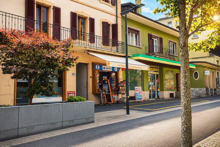 null rooms Office & Commercial for rent in Monthey - image 1/2