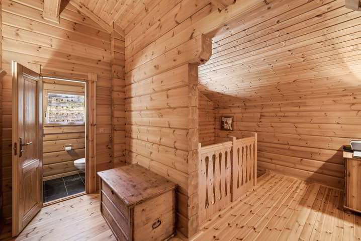 Maison 7.5 pièces à acheter à Bruson - image 1/13