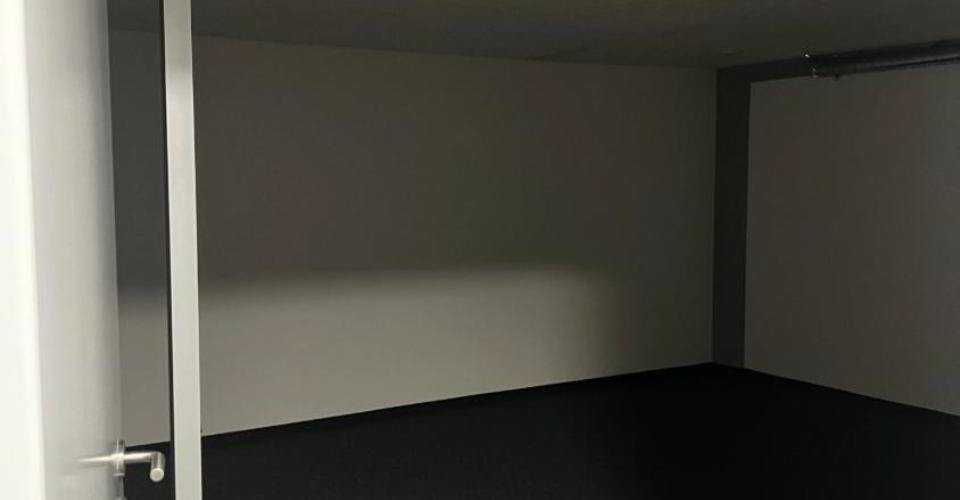 null rooms Office & Commercial for rent in Bex - image 1/4