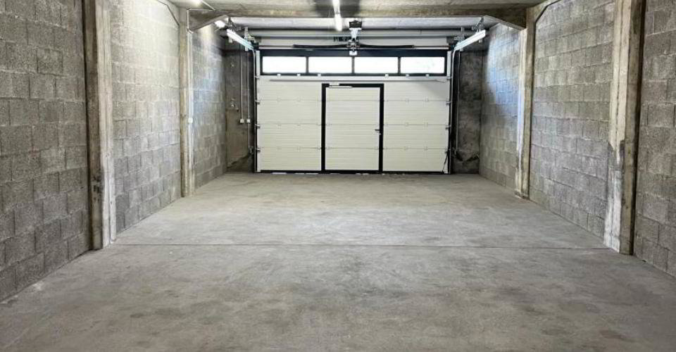 null rooms Office & Commercial for rent in Bex - image 1/7