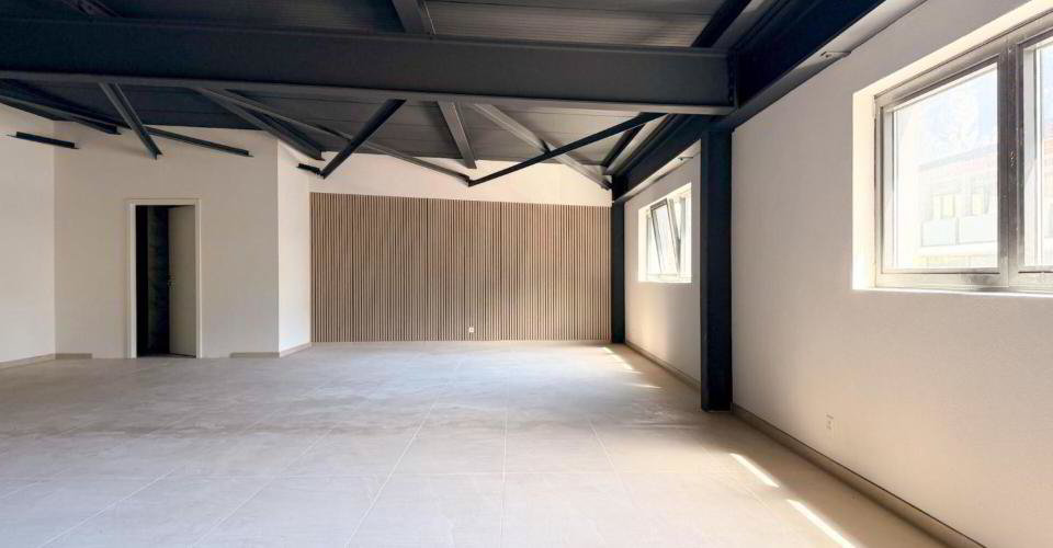 null rooms Office & Commercial for rent in Saxon - image 1/7