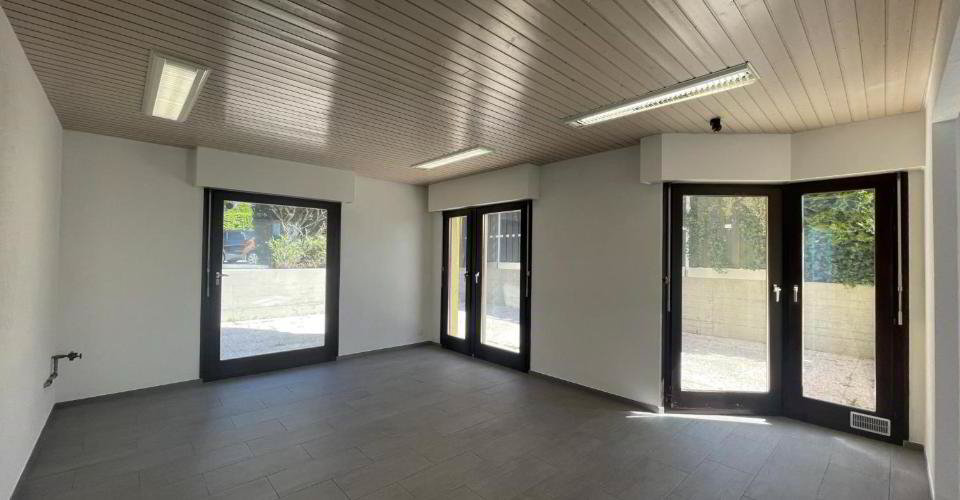 null rooms Office & Commercial for rent in Bogis-Bossey - image 1/9