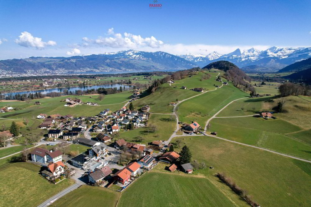 9 Zimmer Haus zum verkaufen in Höfen b. Thun - Bild 1/30