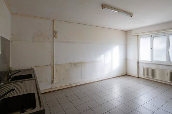 null Zimmer Büro zu vermieten in Renens VD - Bild 1/6
