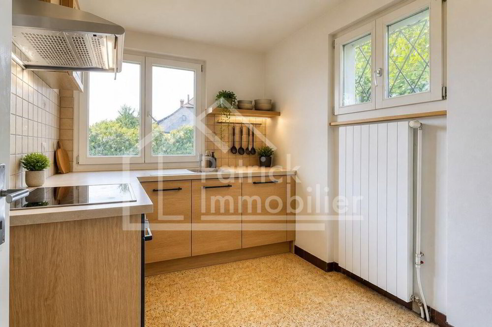 Maison 4 pièces à acheter à Concise - image 1/13